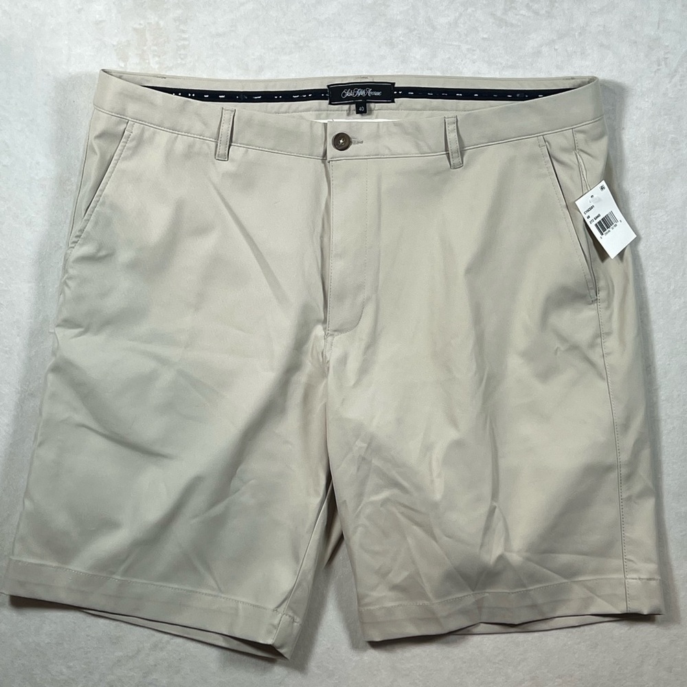 NWT Saks Fifth Avenue 40W Sand Performance Cotton Stretch Flat Front Short